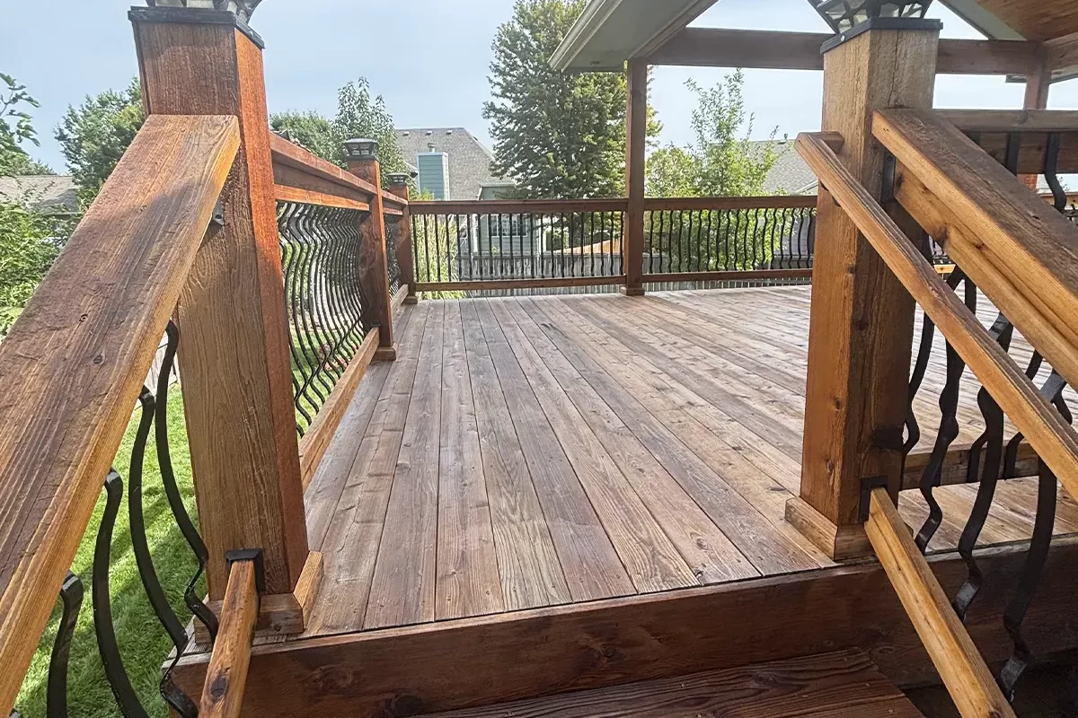 deck-staining-gallery3